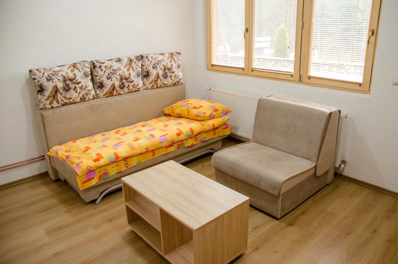 Etno Naselje Kum Bed & Breakfast Sokolac  Exterior photo